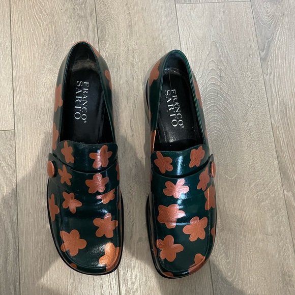 Hand painted floral loafers, weatherproof womens size 10, upcycled! - Picture 3 of 3